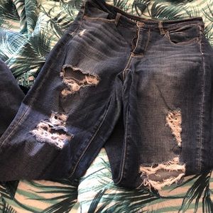 AE ripped skinny Jean